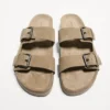 Flache Slider-Sandalen mit Schnalle – Schuhe Flache Slider-Sandalen mit Schnalle – Schuhe