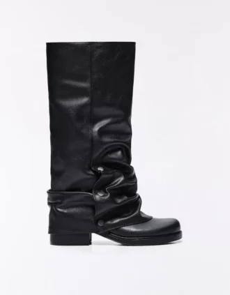 Flache Stiefel für Hosen