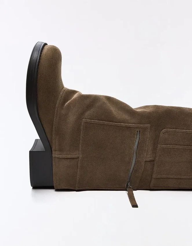 Flache Stiefel mit Hosentaschen Flache Stiefel mit Hosentaschen