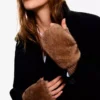 Fäustlinge aus Kunstpelz – Accessoires Fäustlinge aus Kunstpelz – Accessoires