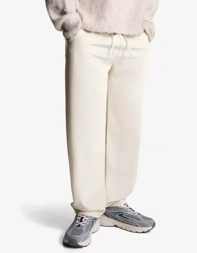 Geradlinige, taillierte Jogginghose – Hose Geradlinige, taillierte Jogginghose – Hose