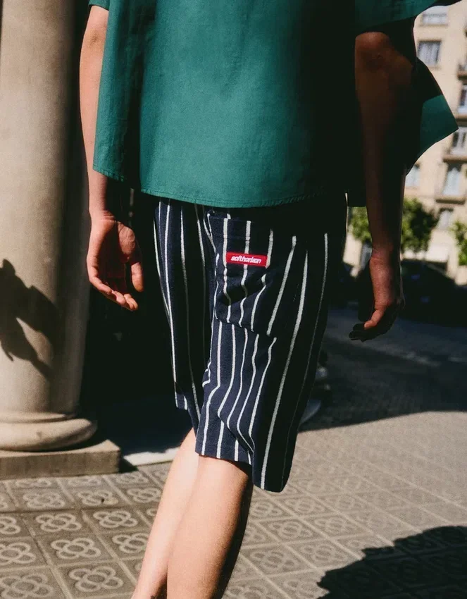 Gestreifte Bermudashorts im Handtuch-Look – Bershka Lovers Gestreifte Bermudashorts im Handtuch-Look – Bershka Lovers