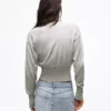 Gestreifte Jacke mit Rundhalsausschnitt und Knöpfen – Pullover und Strickjacken Gestreifte Jacke mit Rundhalsausschnitt und Knöpfen – Pullover und Strickjacken