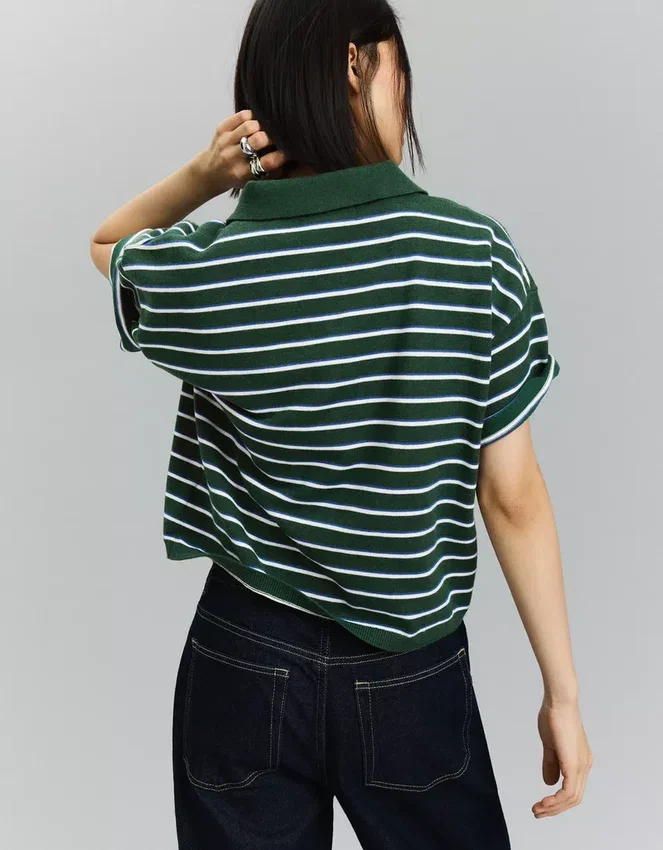 Gestreifter Pullover mit Polokragen – Tops und Bodys Gestreifter Pullover mit Polokragen – Tops und Bodys