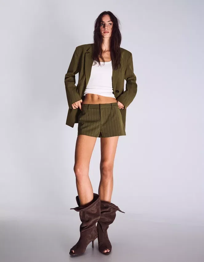 Gestreifter Zweireiher-Blazer – Jacken und Trenchcoats Gestreifter Zweireiher-Blazer – Jacken und Trenchcoats