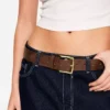Gürtel mit goldener Schnalle – Accessoires Gürtel mit goldener Schnalle – Accessoires