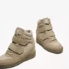 High-Top-Sneaker mit innerem Keilabsatz – Schuhe