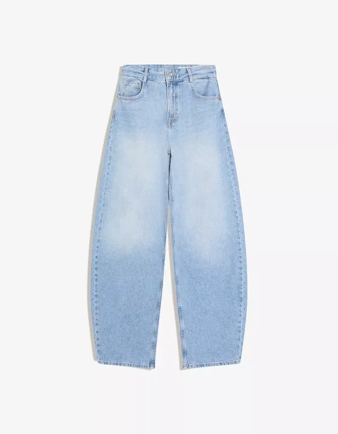 High-Waist-Jeans mit geradem Bein High-Waist-Jeans mit geradem Bein