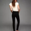Hoch geschnittene Soft-Skinny-Jeans – Hose Hoch geschnittene Soft-Skinny-Jeans – Hose