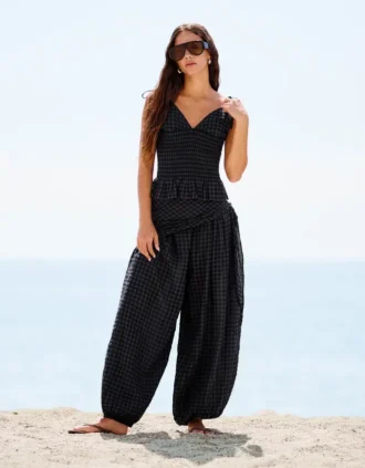 Hose mit tiefem Schritt und Schal