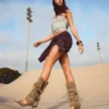 Hosen mit Sandalen mit High Heels und Schnallen – Sandalen mit High Heels Hosen mit Sandalen mit High Heels und Schnallen – Sandalen mit High Heels