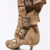 Hosen mit Sandalen mit High Heels und Schnallen – Sandalen mit High Heels Hosen mit Sandalen mit High Heels und Schnallen – Sandalen mit High Heels