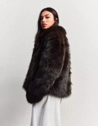 Jacke mit Kunstpelzkragen – Jacken und Trenchcoats – Damen