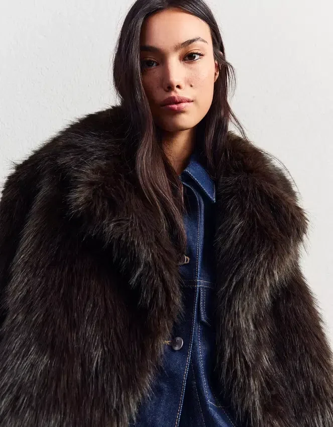 Jacke mit Kunstpelzkragen – Jacken und Trenchcoats – Damen Jacke mit Kunstpelzkragen – Jacken und Trenchcoats – Damen