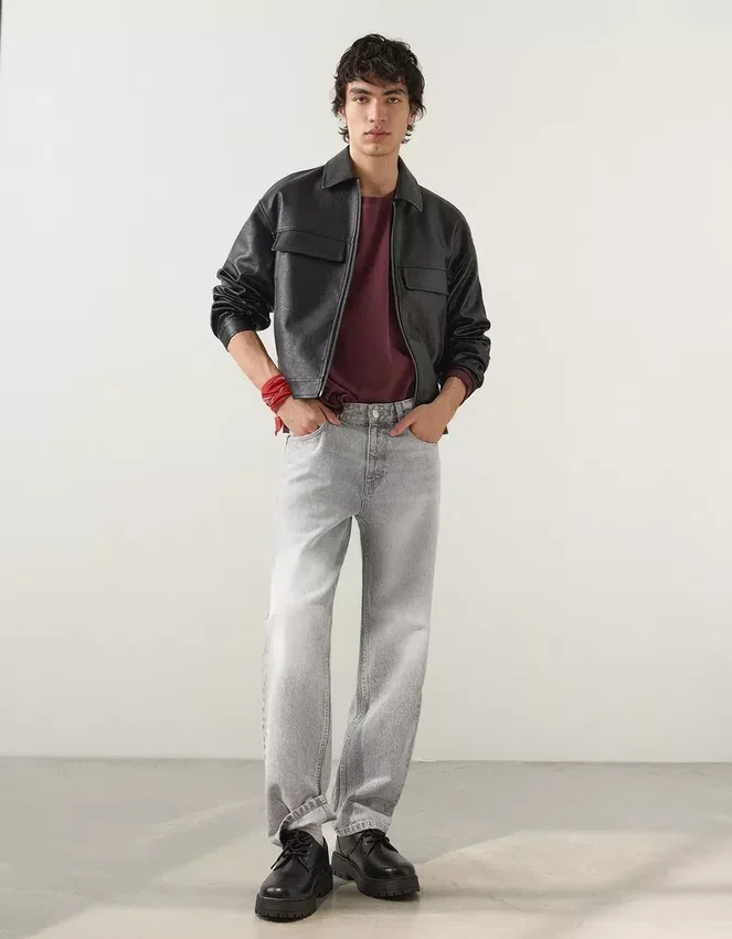 Jeans mit geradem Bein – Jeans Jeans mit geradem Bein – Jeans