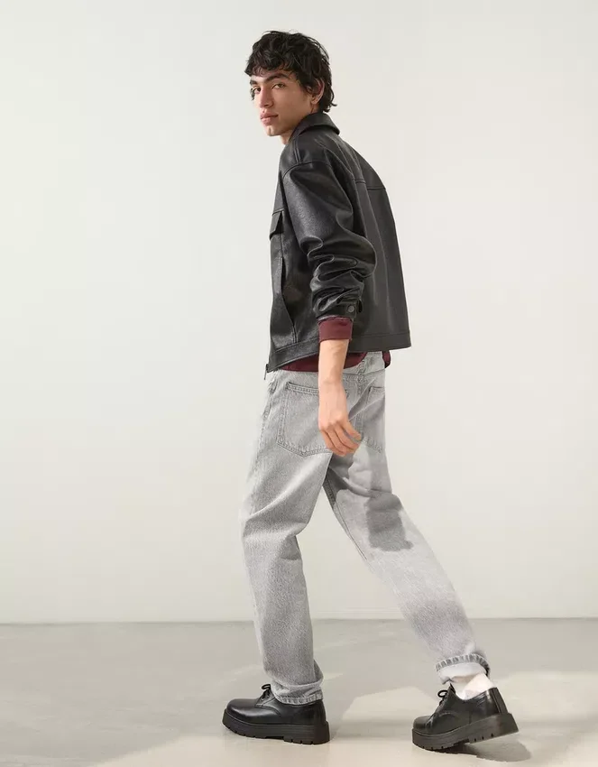 Jeans mit geradem Bein – Jeans Jeans mit geradem Bein – Jeans