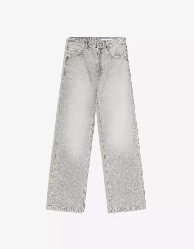 Jeans mit geradem Bein – Jeans Jeans mit geradem Bein – Jeans