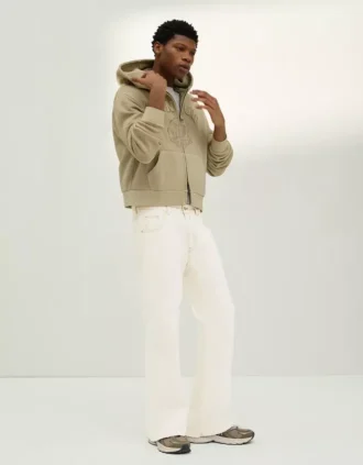 Jeans mit geradem Bein und ausgestelltem Saum – Jeans Jeans mit geradem Bein und ausgestelltem Saum – Jeans