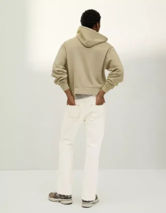 Jeans mit geradem Bein und ausgestelltem Saum – Jeans Jeans mit geradem Bein und ausgestelltem Saum – Jeans