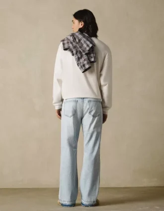 Jeans mit geradem Bein und ausgestelltem Saum – Jeans Jeans mit geradem Bein und ausgestelltem Saum – Jeans