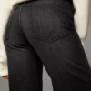 Jeans mit hoher Taille, Straight-Schnitt und Wide Leg – Hose Jeans mit hoher Taille, Straight-Schnitt und Wide Leg – Hose