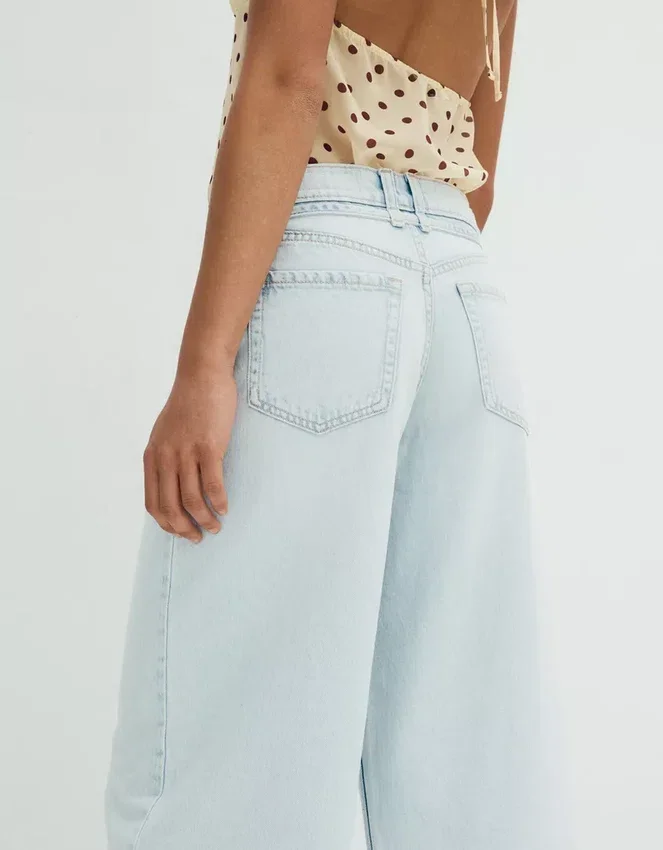 Jeans mit hoher Taille und Wide Leg-Bein Jeans mit hoher Taille und Wide Leg-Bein