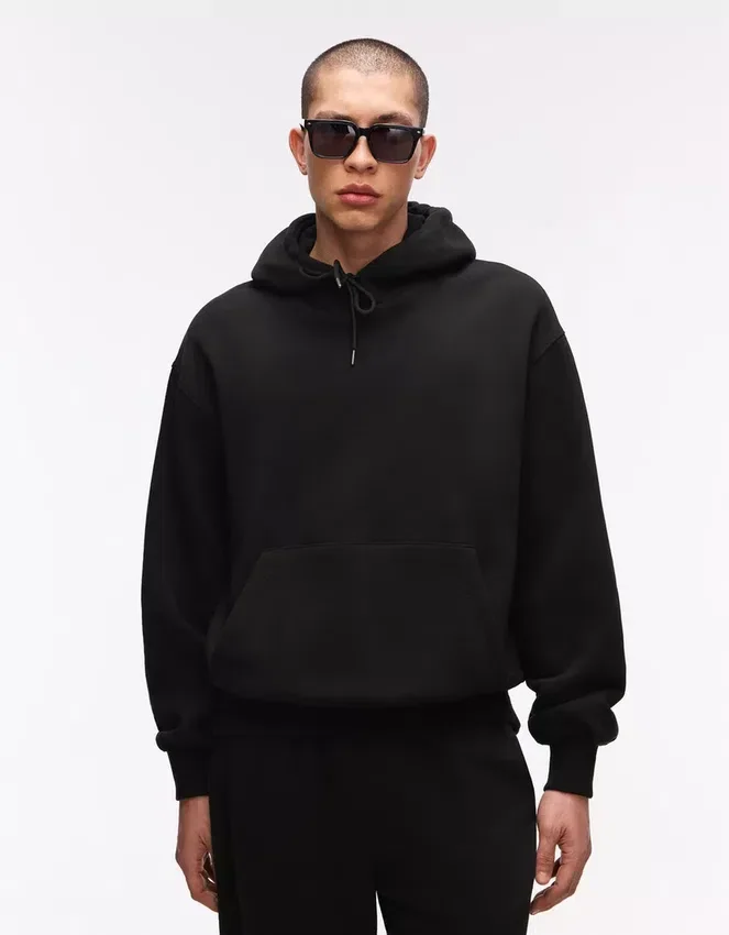 Kapuzen-Sweatshirt – Sweatshirts und Hoodies Kapuzen-Sweatshirt – Sweatshirts und Hoodies