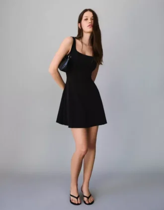 Kleid mit ausgestelltem Rock
