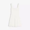 Kleid mit ausgestelltem Rock Kleid mit ausgestelltem Rock