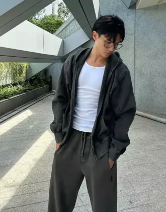 Kürzliches Sweatshirt mit Reißverschluss in boxiger Fit-Passform