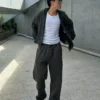Kürzliches Sweatshirt mit Reißverschluss in boxiger Fit-Passform