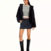 Kunstpelz-Kapuzenjacke – Jacken und Trenchcoats
