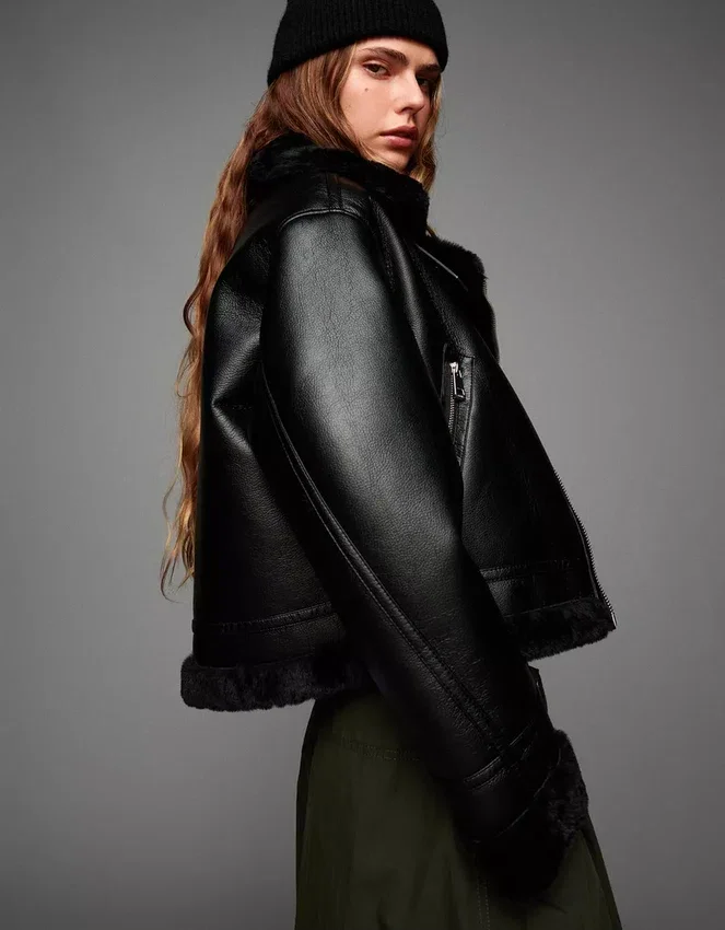 Kurze Wendejacke – Jacken und Trenchcoats Kurze Wendejacke – Jacken und Trenchcoats