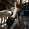 Kurzer Blazer – Jacken und Trenchcoats Kurzer Blazer – Jacken und Trenchcoats