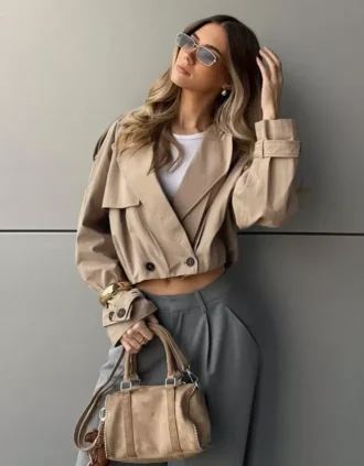 Kurzer Trenchcoat mit Balloneffekt