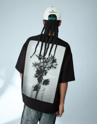 Kurzärmeliges Plüsch-T-Shirt mit Aufdruck – T-Shirts und Poloshirts