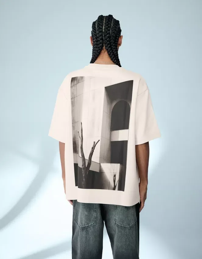 Kurzärmeliges Plüsch-T-Shirt mit Aufdruck – T-Shirts und Poloshirts Kurzärmeliges Plüsch-T-Shirt mit Aufdruck – T-Shirts und Poloshirts