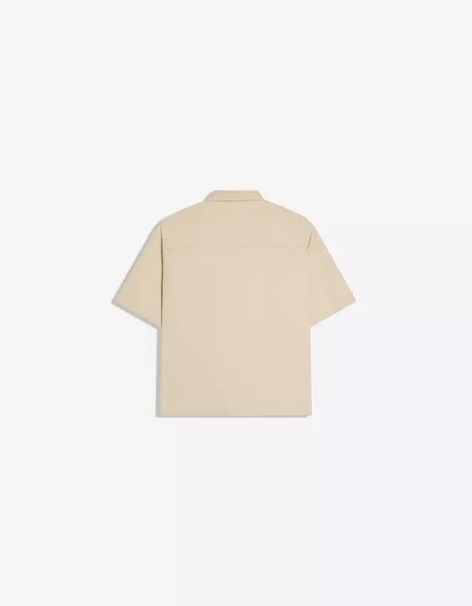 Kurzärmeliges Shirt mit gerader Fit-Passform – Shirts Kurzärmeliges Shirt mit gerader Fit-Passform – Shirts