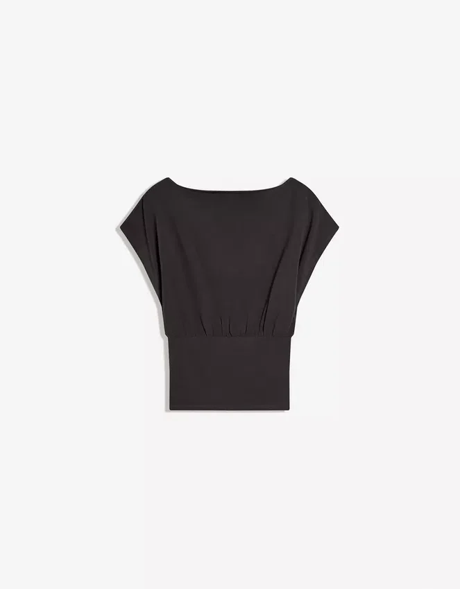 Kurzärmeliges T-Shirt mit asymmetrischem Print Kurzärmeliges T-Shirt mit asymmetrischem Print