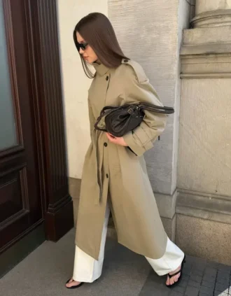 Langer Trenchcoat mit Gürtel – Jacken und Mäntel Langer Trenchcoat mit Gürtel – Jacken und Mäntel