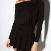 Langärmliges Minikleid mit Schärpe