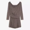 Langärmliges Minikleid mit Schärpe – Kleider und Overalls Langärmliges Minikleid mit Schärpe – Kleider und Overalls