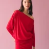 Langärmliges Minikleid mit tailliertem Rock