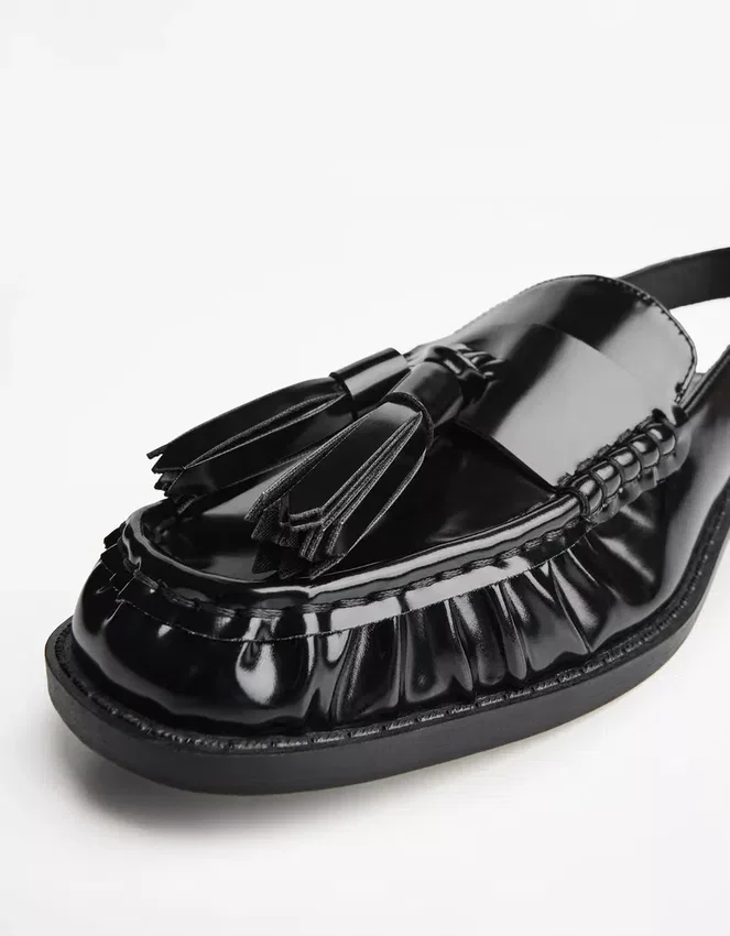 Loafer ohne Ferse mit Quasten – Schuhe Loafer ohne Ferse mit Quasten – Schuhe