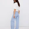 Low-Rise-Jeans mit geradem Bein – Hose