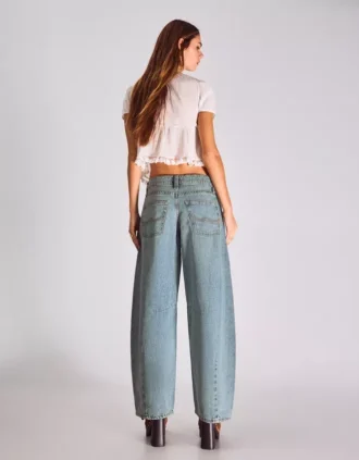 Low-Rise-Jeans mit lockerer Passform Low-Rise-Jeans mit lockerer Passform