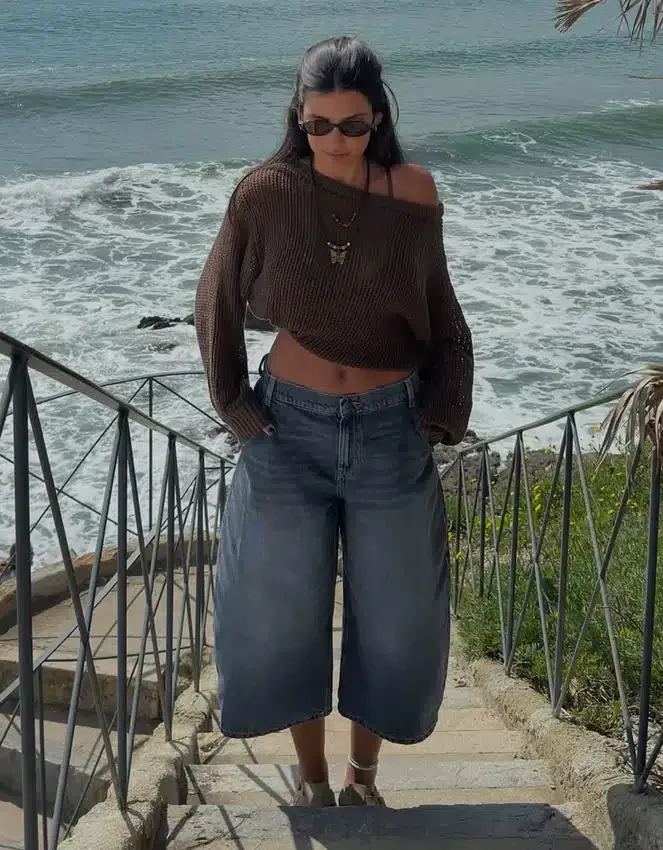 Rustikaler Pullover mit Lochmuster Rustikaler Pullover mit Lochmuster