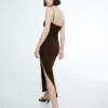 Midi-Kleid mit Rüschen und Trägern Midi-Kleid mit Rüschen und Trägern