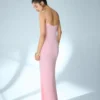 Midi-Kleid mit Trägern und Raffungen – Kleider und Overalls Midi-Kleid mit Trägern und Raffungen – Kleider und Overalls
