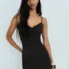 Midi-Kleid mit Trägern und Spitze – Kleider und Overalls